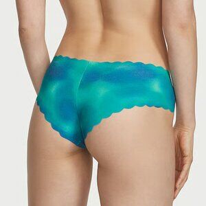 💙 Victoria's Secret Scalloped Edge No-Show Cheeky Panty 💙
